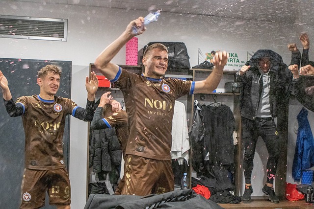 曾为队友的 曾为队友的