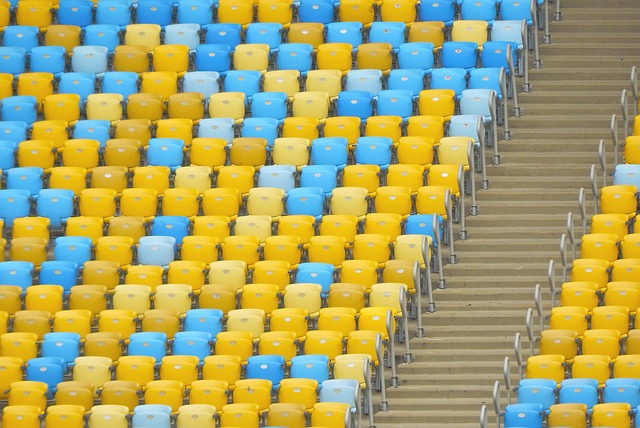 速围绕他打 速围绕他打